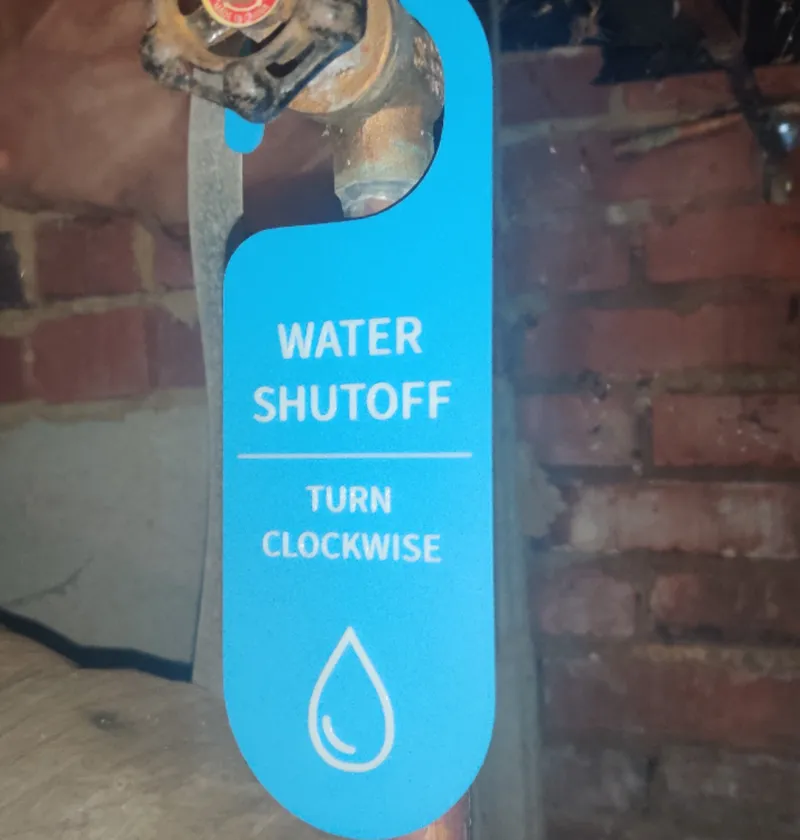 Water Shutoff Hanging Tag for Basement Crawlspace