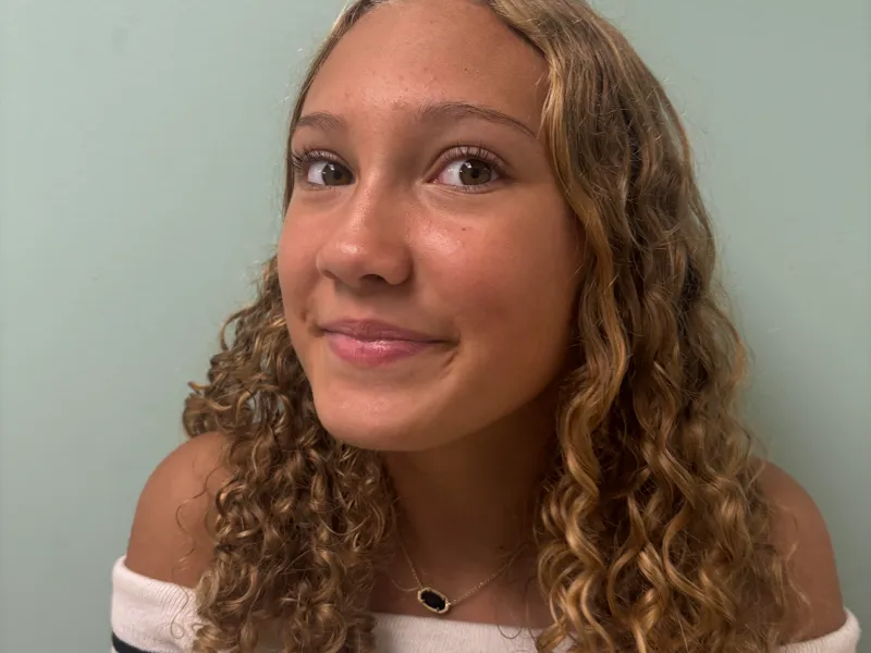 halle's head