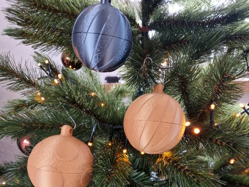 Snap-Fit Ornament with Hidden Space