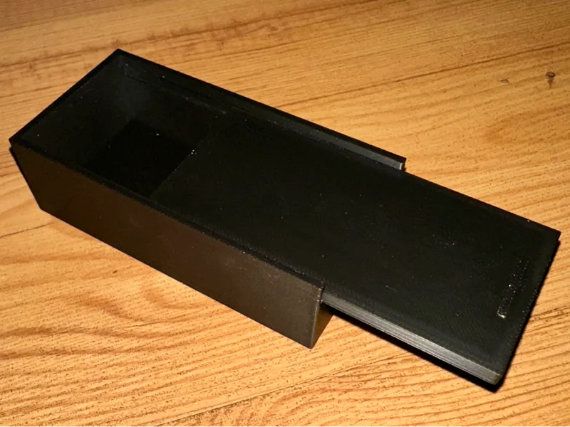 simple box with sliding lid - 100 x 50 x 30