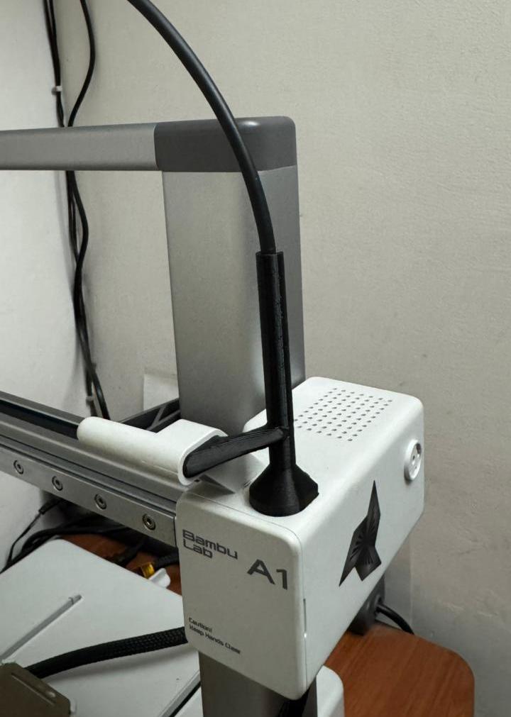 Miniatura 1 do modelo 3D Bambu A1 - Cable Support/Protector (Camera Side)