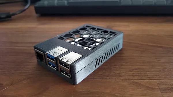 Boîtier bas profil pour Raspberry Pi 5 (ventirad actif)