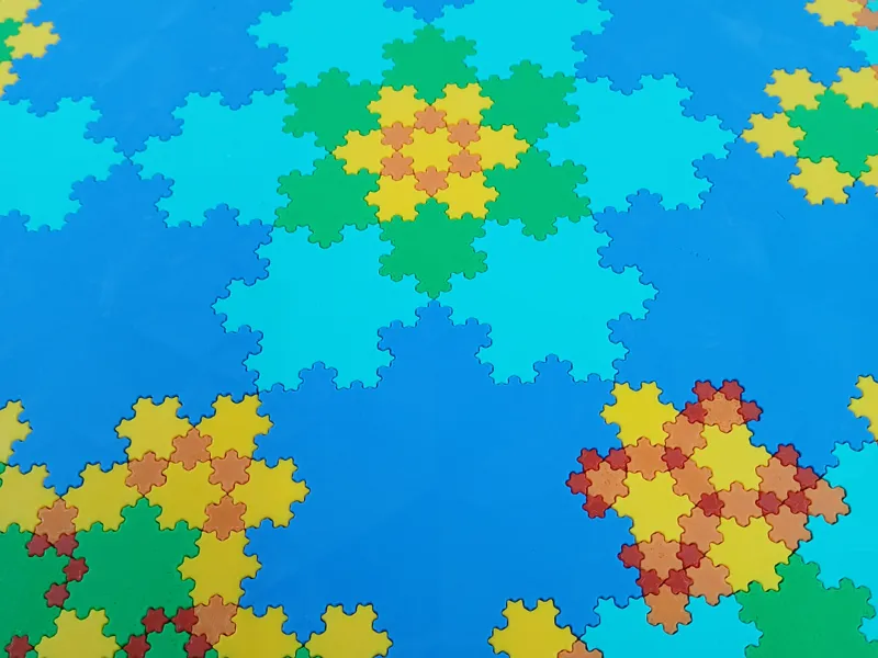 Recursive Fractal Tiles