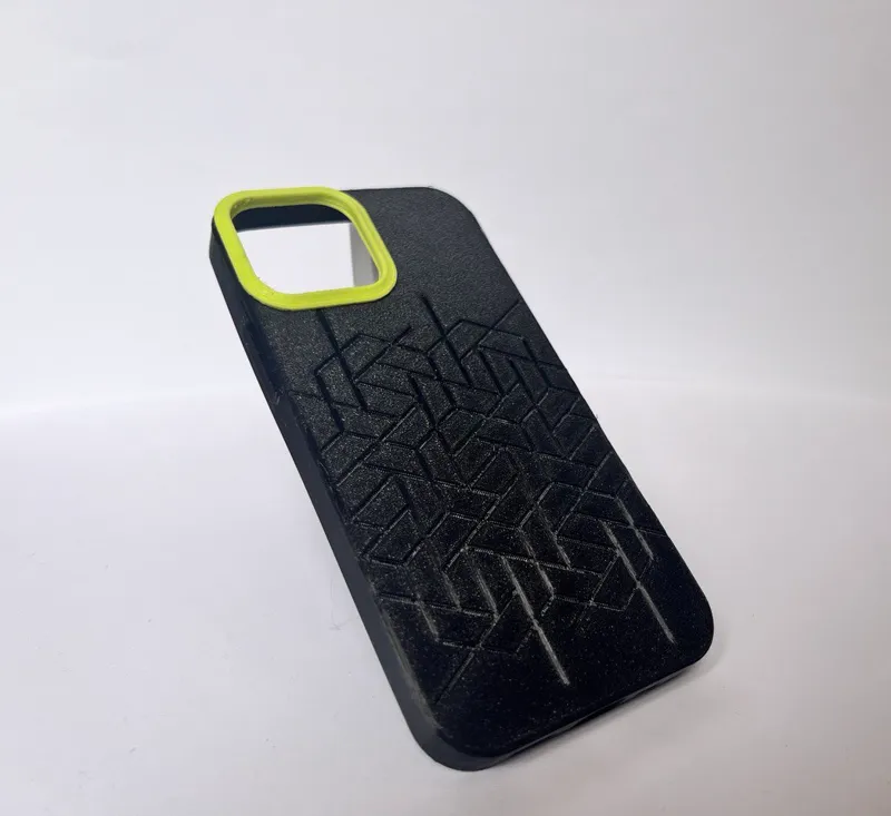 iPhone 13 mini cover with hex pattern