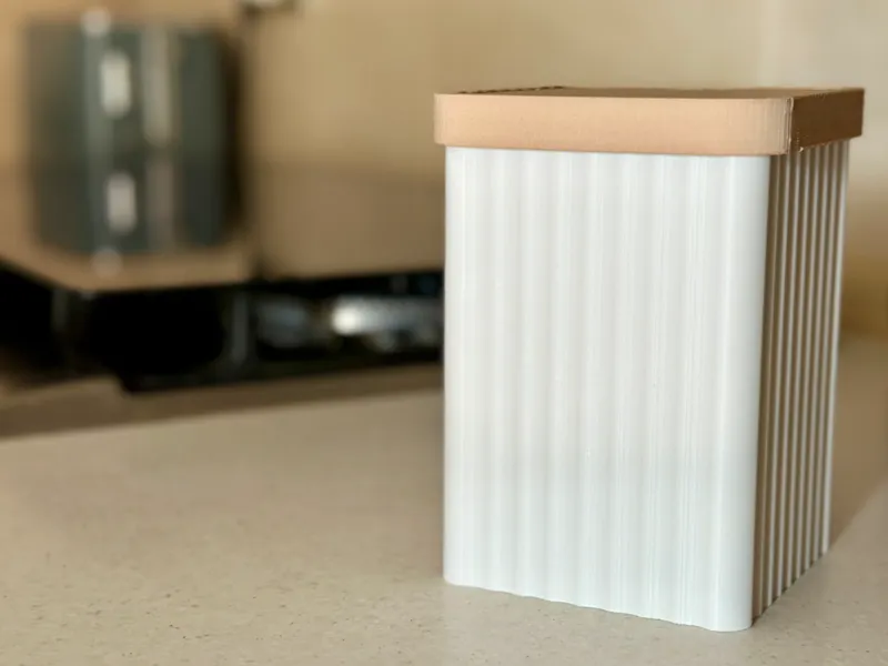 Stackable wavy salt Jar with desiccant rice core