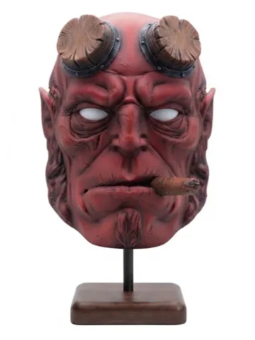 Pieza para disfraz o exhibición: HELLBOY MASK — vista de referencia 2