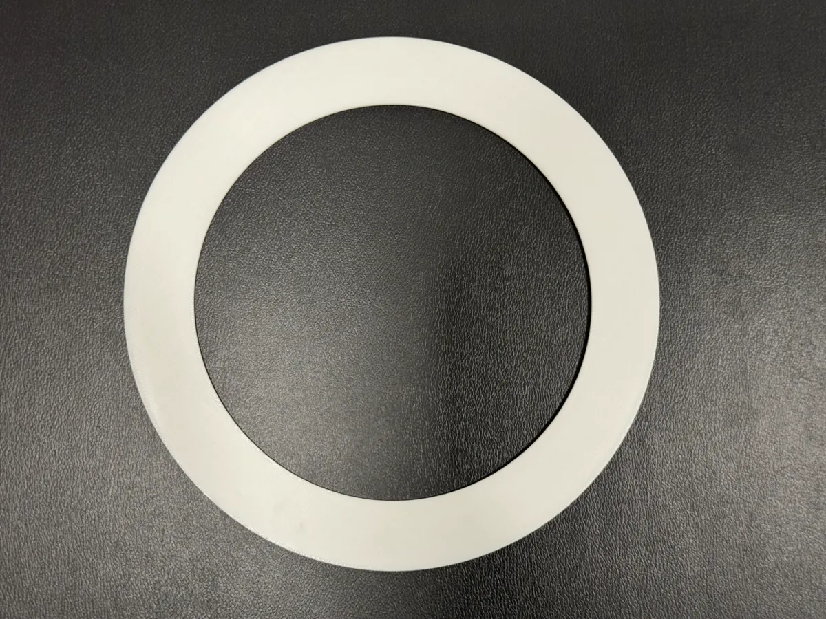 Bague de finition ("goof ring") pour spot lumineux