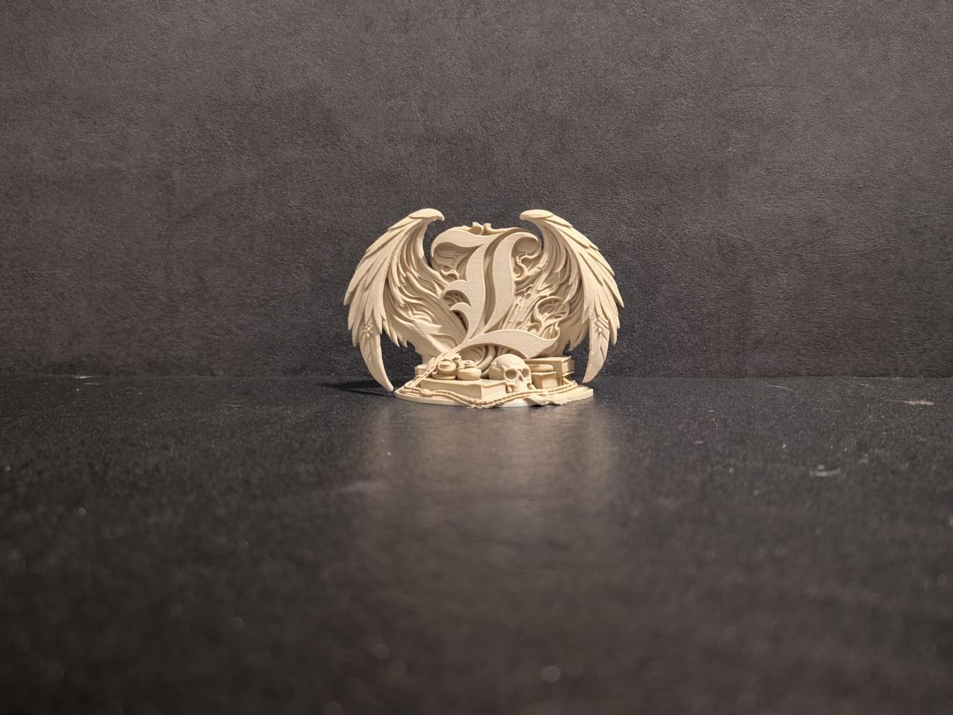 L (Deathnote) Logo diorama