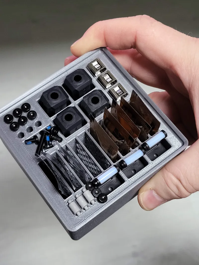 Gridfinity Bambu small replacements bin (screws, grease, cutter, sock, nozzle clip and wiper)