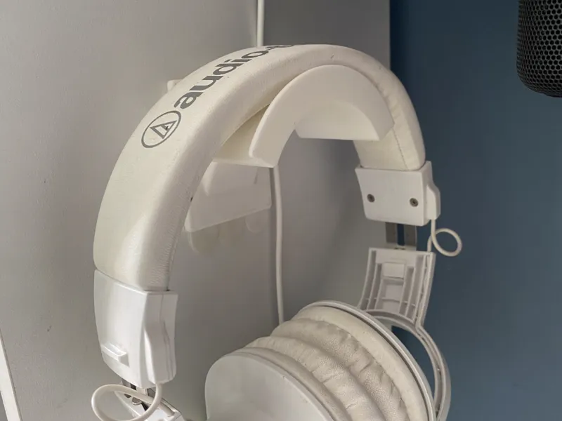 wall mounted headphone holder