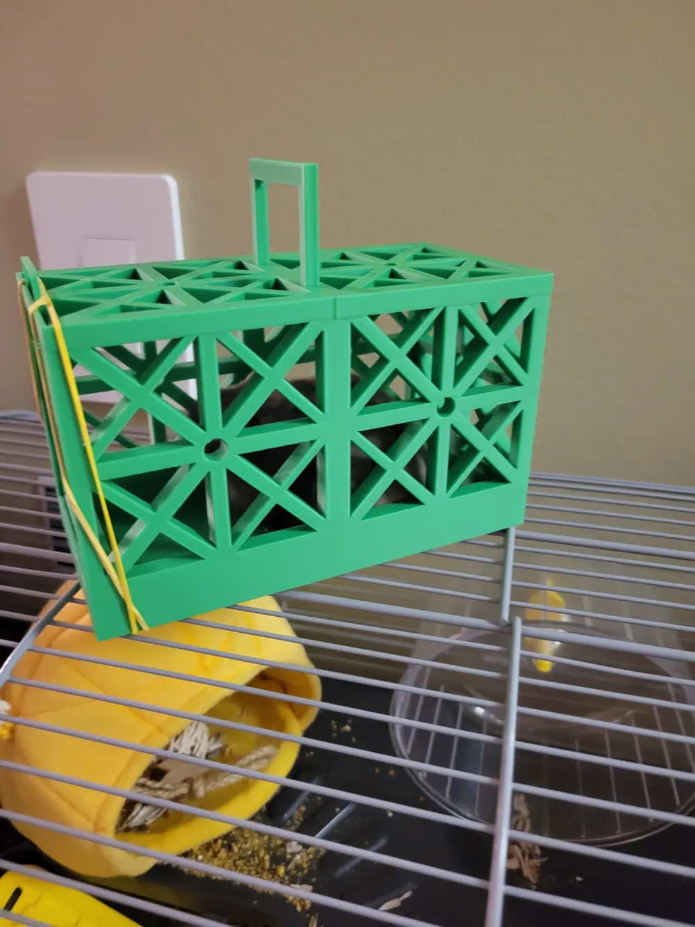 Hamster Carry cage by IronmanIsaac MakerWorld: Download Free 3D Models