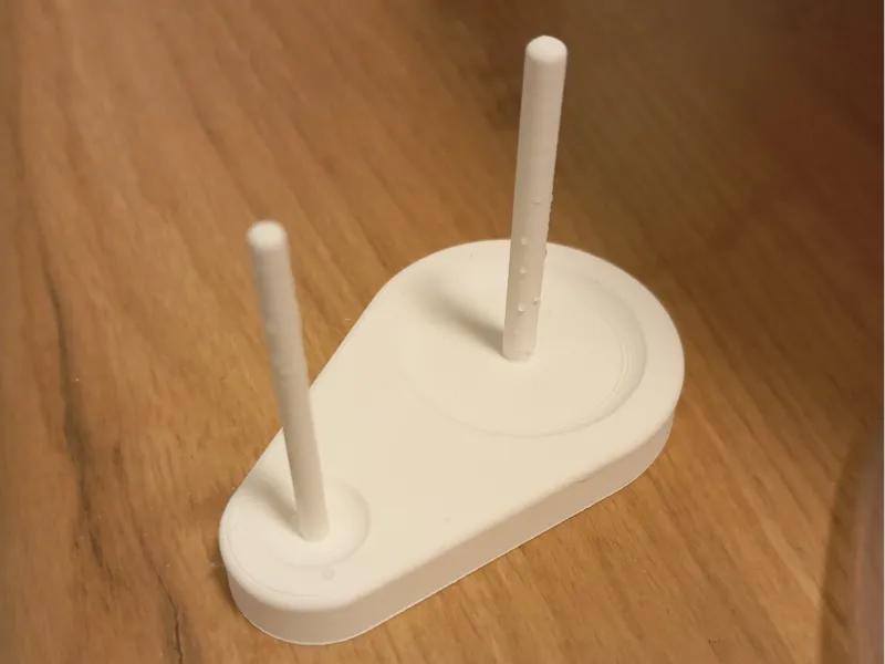 Nasal aspirator drying rack