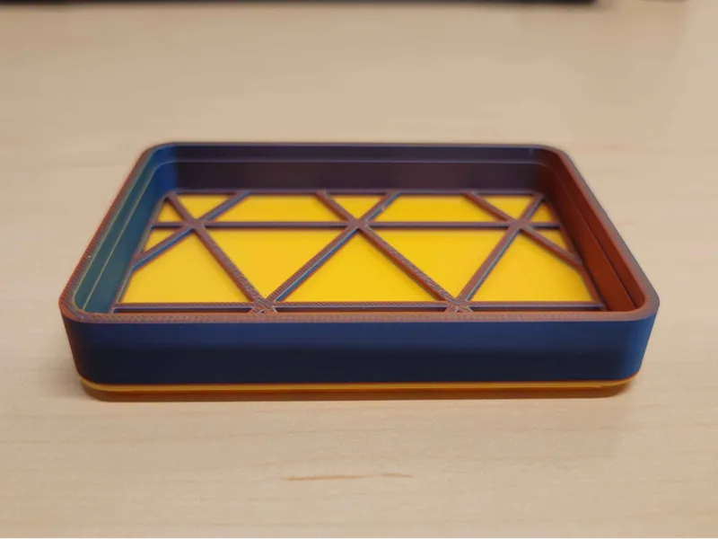 Triangle Organizer Tray