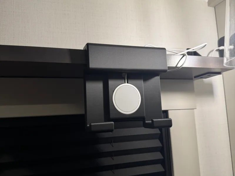 Brinkley Wireless Phone Charger - Bed Shelf Mount