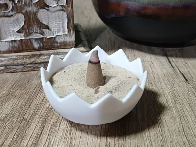 Easter Cracked egg incense cone holder