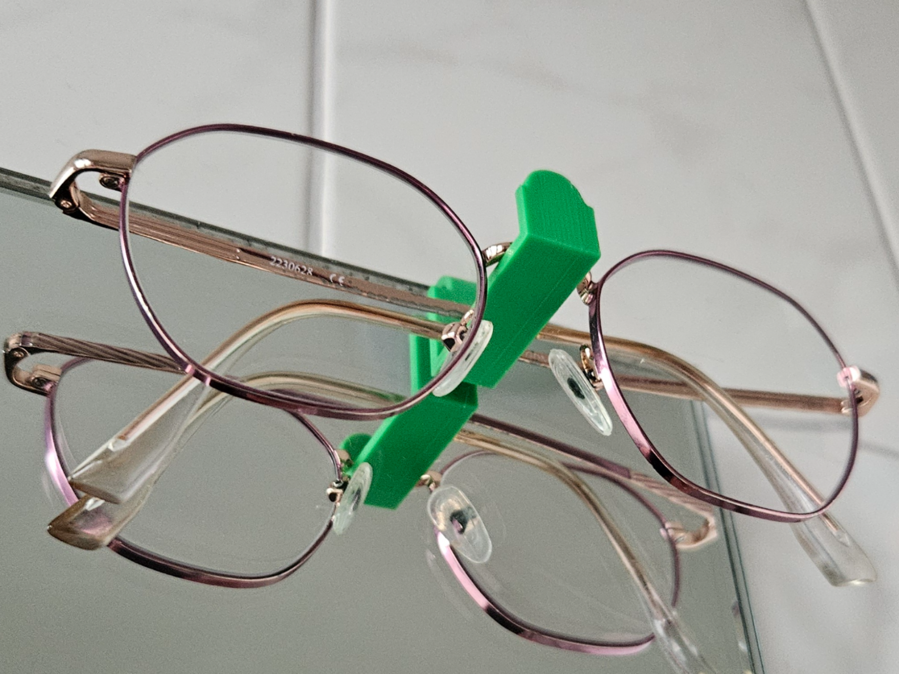 Clip for glasses–Shower Mirror/Glass Panel Holder
