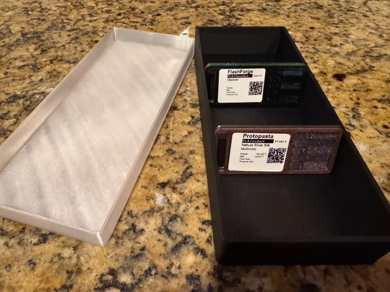 Simple box for filament samples