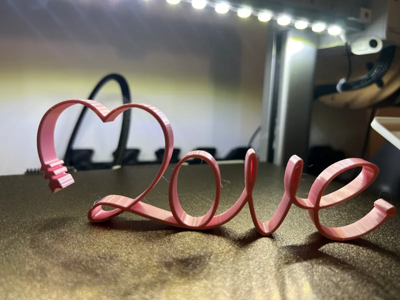 Free standing Love decor