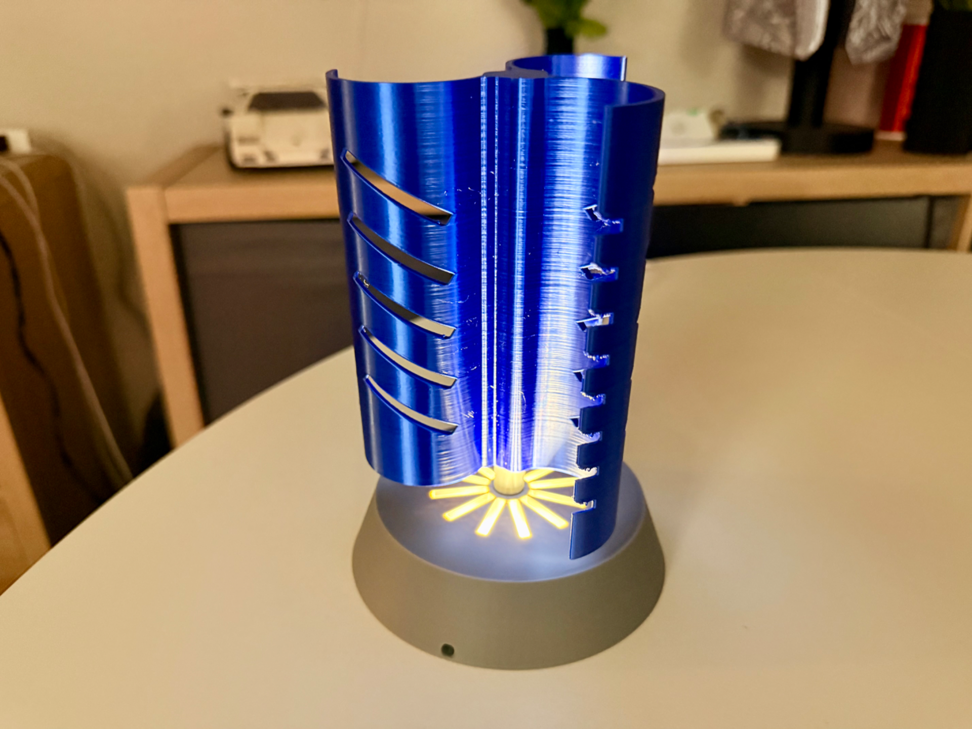 Floating LED Maglev Wind Desk Spinner 