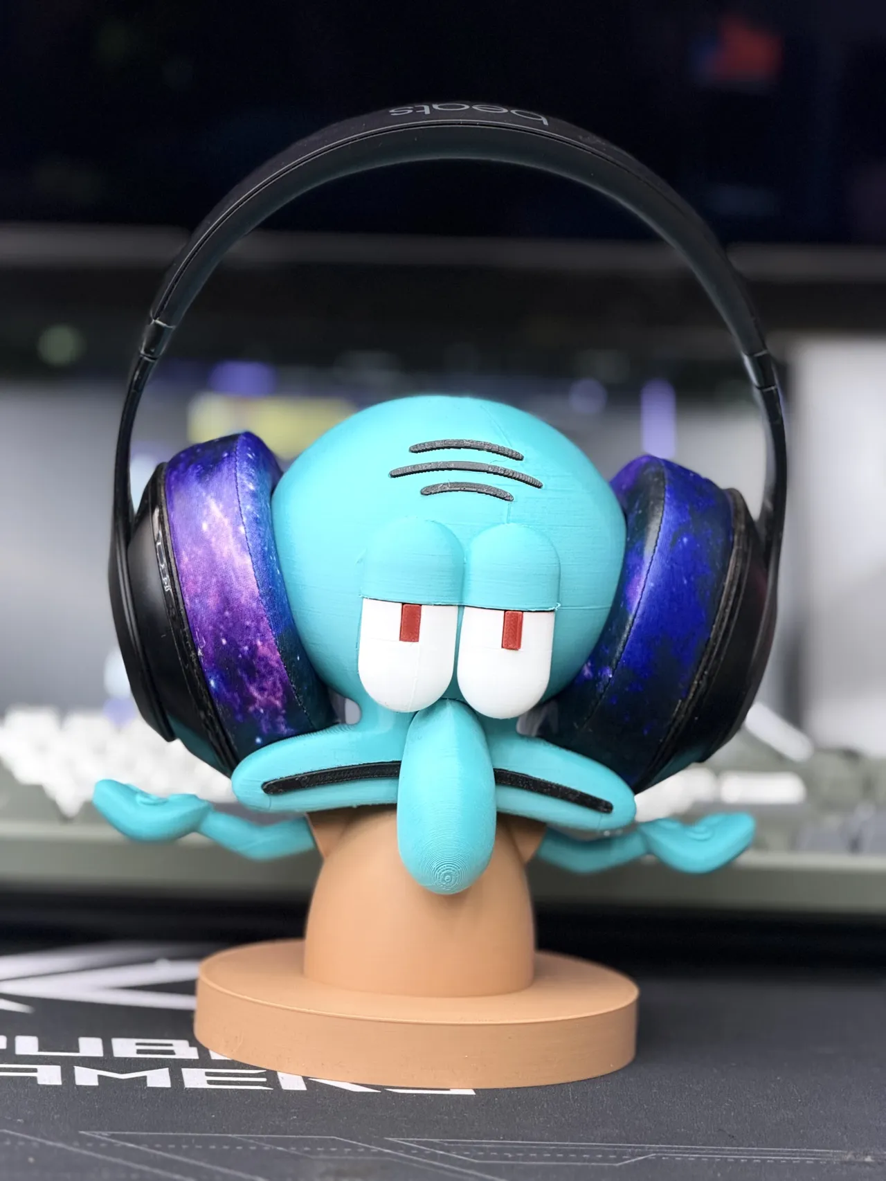 Squidward Headphone Holder view 3