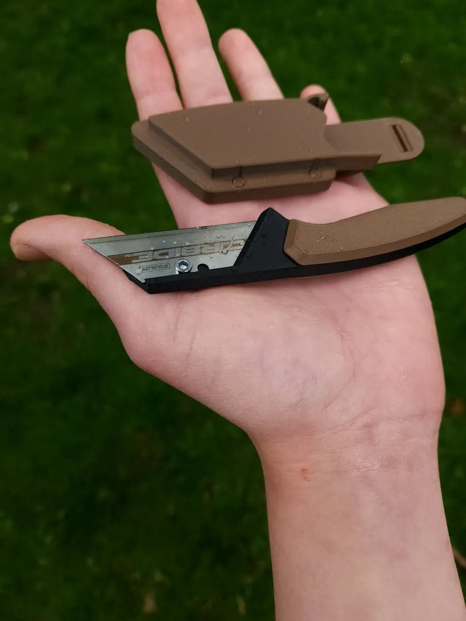 EDC Utility knife, fixed blade with sheath. v4 view 3