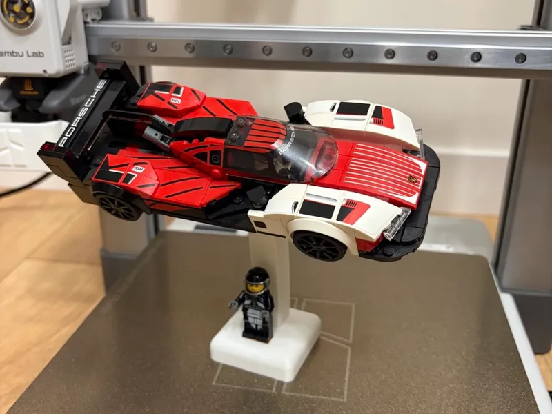 L E G O Speed Champins / Formula 1 Display Stand