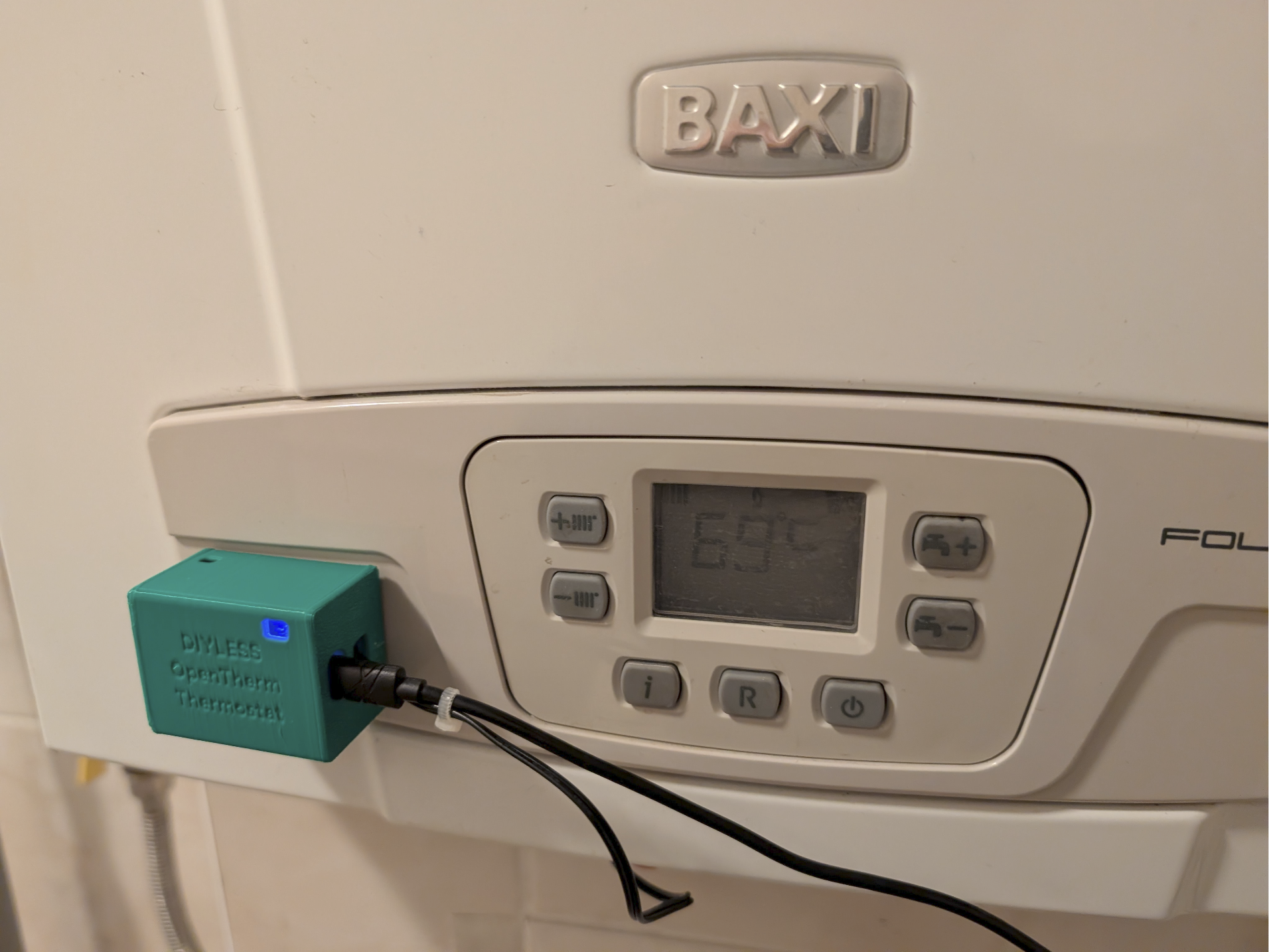 DIYLESS OpenTherm Thermostat Case