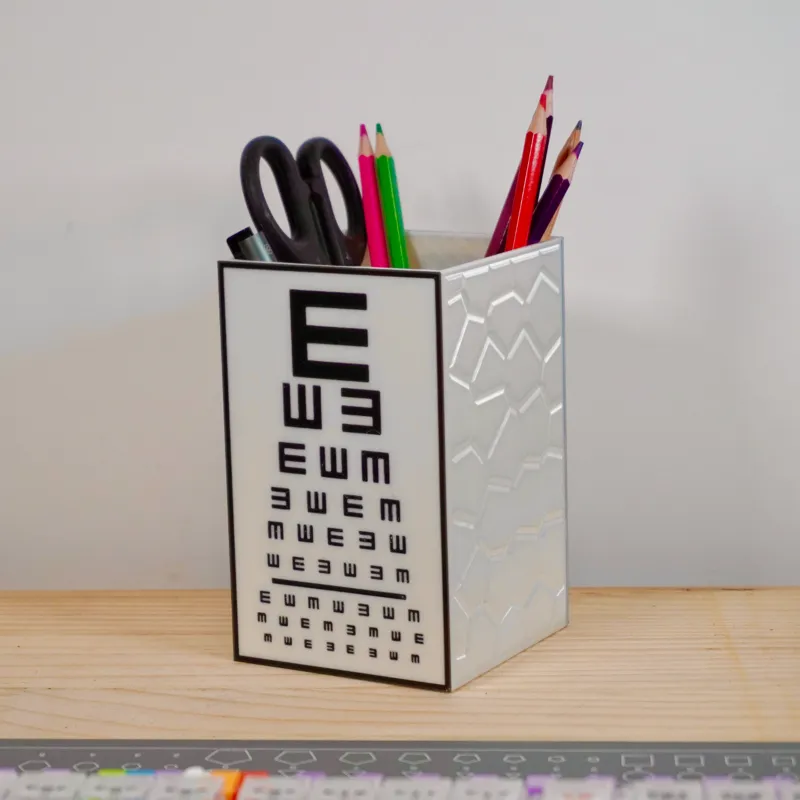 eye test pen holder