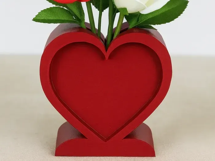 Heart vase 