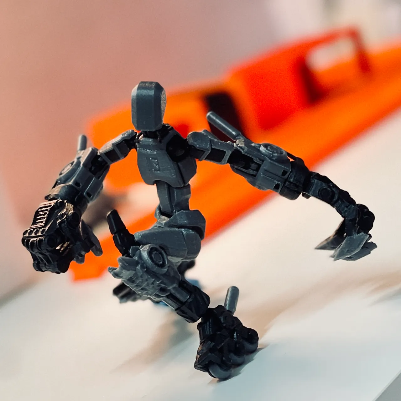 V-ARM-002 Leg Armor Roller view 4