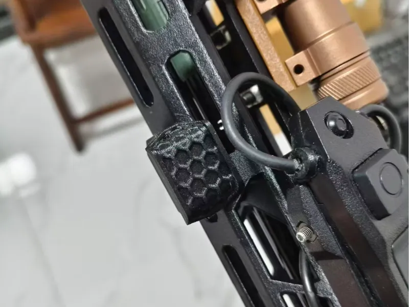 AR/AEG/mlock护木拇指靠
