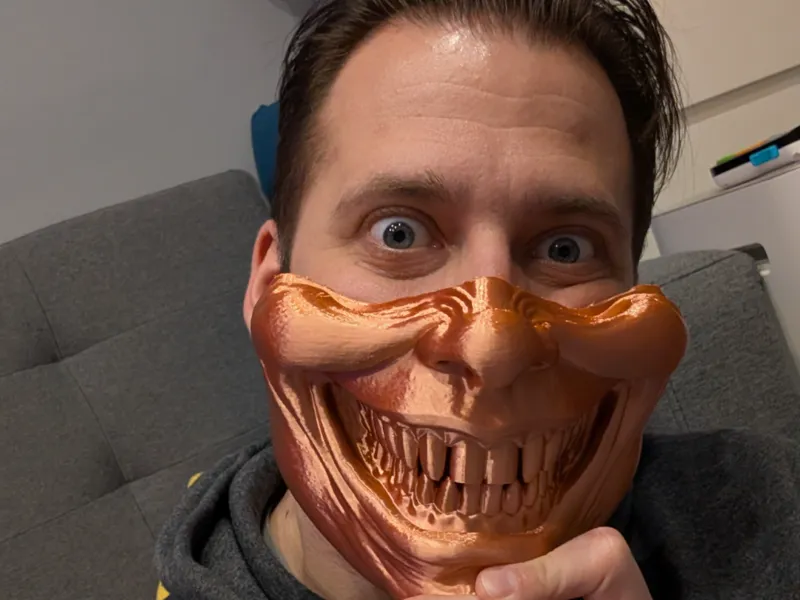 CLOWN MASK