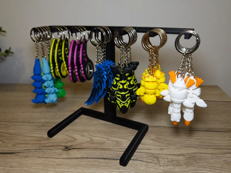 Keychain stand in one piece