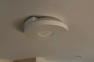 TP-Link EAP620HD cable cover