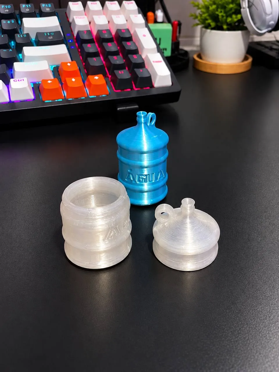 Water Botttle Texture Mini Water Bottle - Miniature Gallon - Free 3D Print Model - MakerWorld