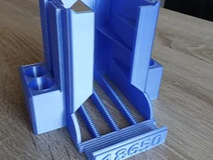 Akkurutsche für 18650, 26650, 21700