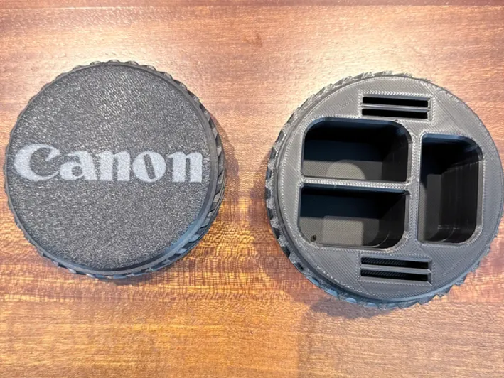 4 SD card slot + battery canon case