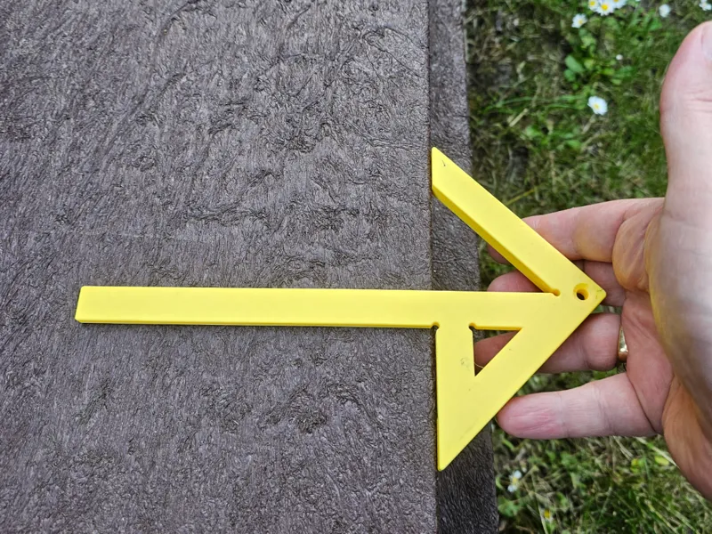 T square and centre finder for woodworkers