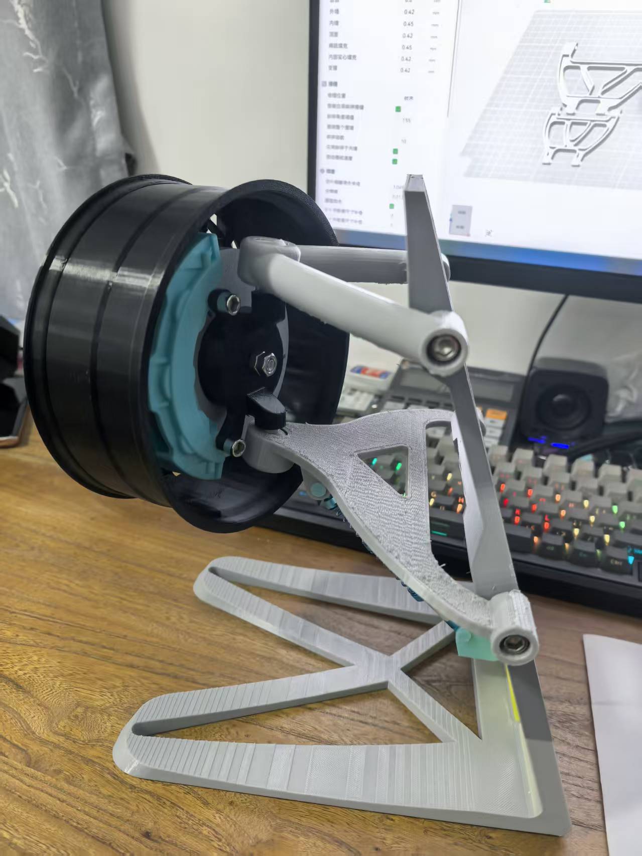 Miniatura 2 do modelo 3D 轮毂耳机支架