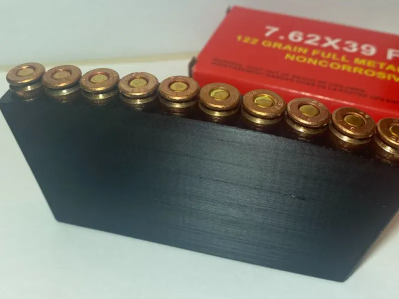 Clip o pieza de sujeción: SKS Stripper Clip Speed Loader. Referencia del modelo original.
