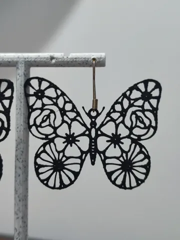 Pendientes: Aretes Mariposa Encaje de Rosas — vista de referencia 5