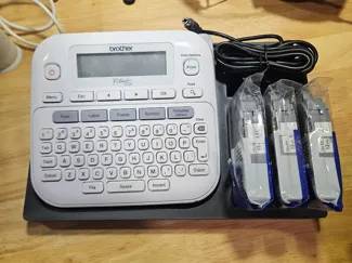 Brother P-Touch PT-D220 Gridfinity storage 