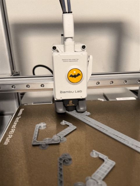 Batman - simple spinning batsign for A1 and A1 mini