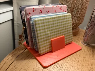Simple Electronics Stand w/ Text