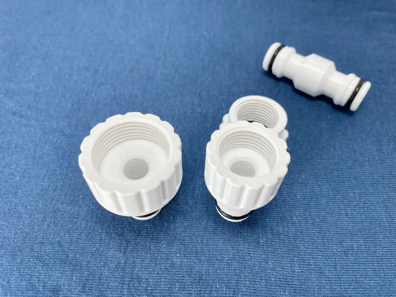 Garden hose quick connector view 3