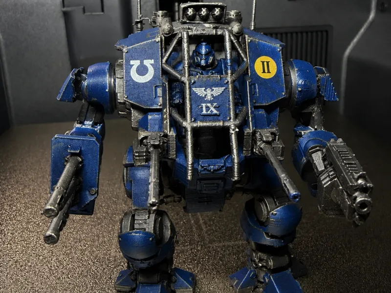 Combat Warsuit / Dreadnought  Space Marine Mini