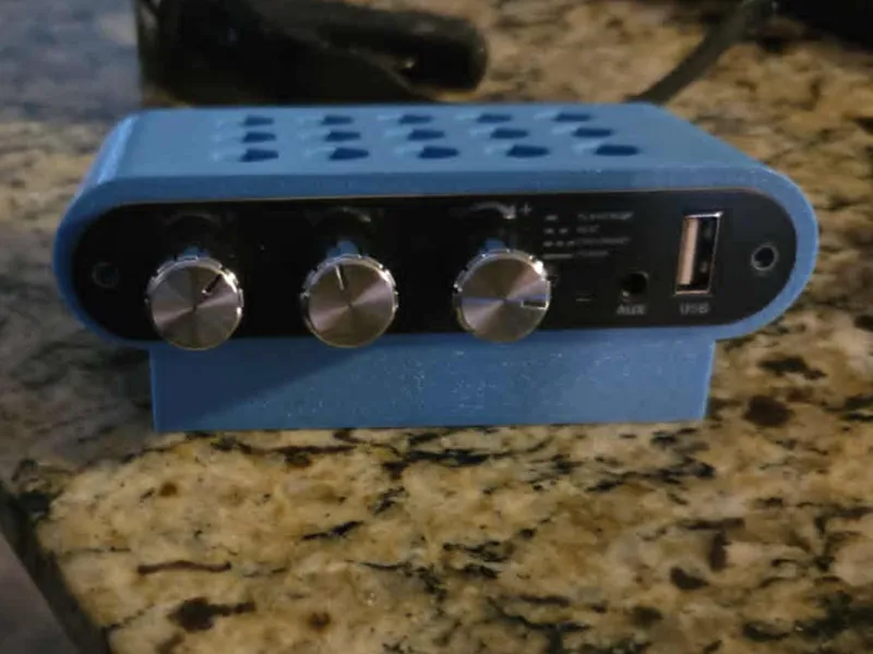 1001u amp housing with wedge