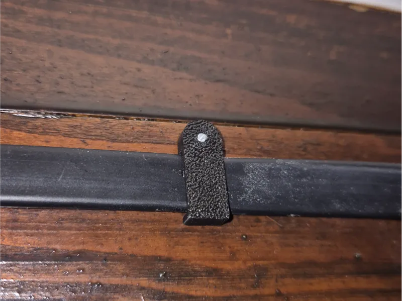 Fixation pour câble plat de 3x12mm