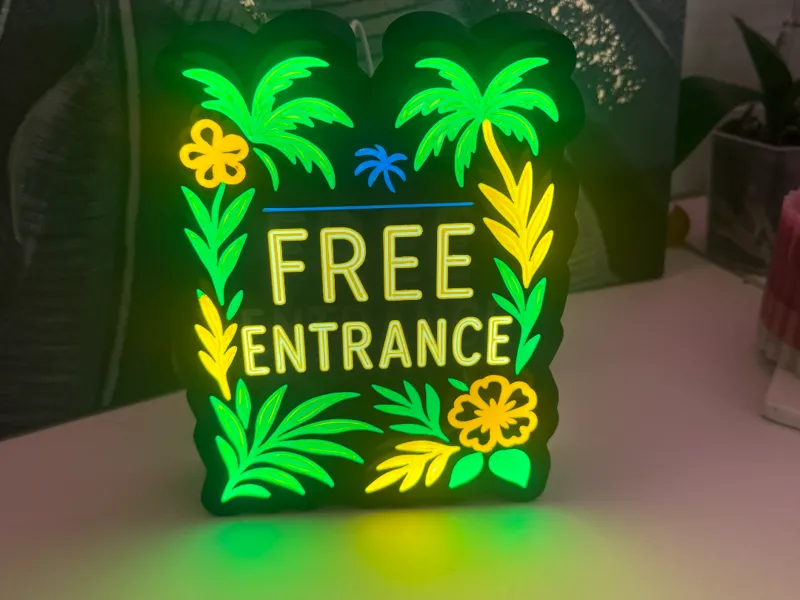 Light Box Free Entrance