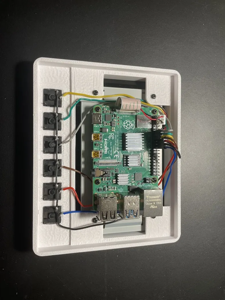 Raspberry Pi Button Box Case for Raspberry Pi 5